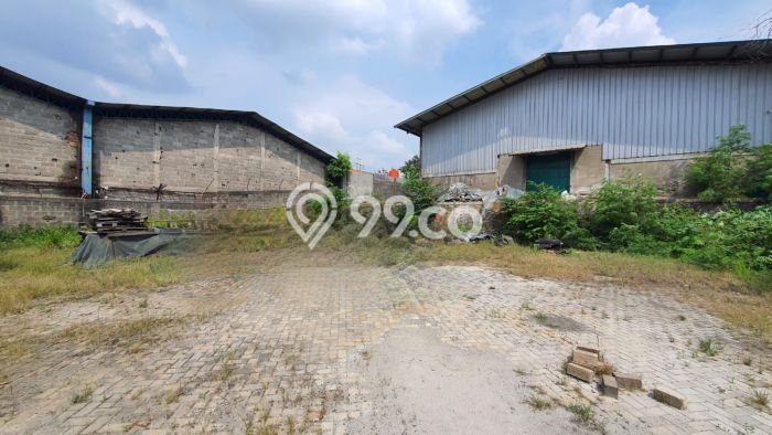 Gudang Dijual di Bekasi LT 2000m2 & LB 570m2 Lokasi Terbaik! Gudang Dijual di Bekasi LT 2000m2 & LB 570m2 Lokasi Terbaik!