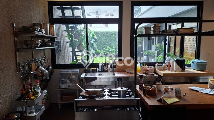 Jual Rumah Mewah Elegan Dengan View Cantik di Bungur, Jakarta Pusat Jual Rumah Mewah Elegan Dengan View Cantik di Bungur, Jakarta Pusat