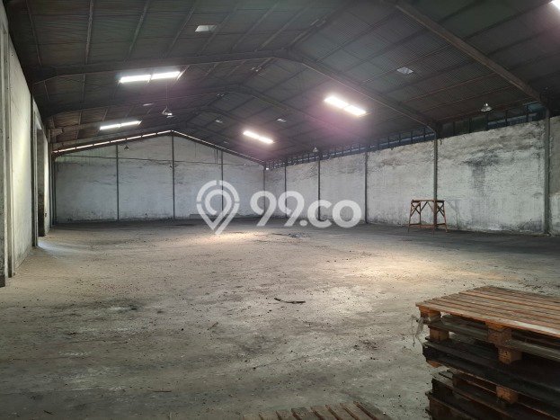 Unit Gudang Dijual di Jakarta Utara LT 3670m2 & LB 1890m2 Unit Gudang Dijual di Jakarta Utara LT 3670m2 & LB 1890m2