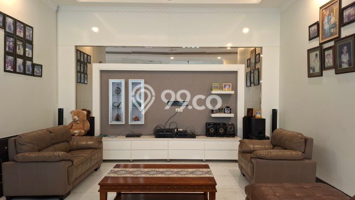 Dijual Rumah Mewah Megah Dengan View Cantik di Padurenan, Bekasi Dijual Rumah Mewah Megah Dengan View Cantik di Padurenan, Bekasi