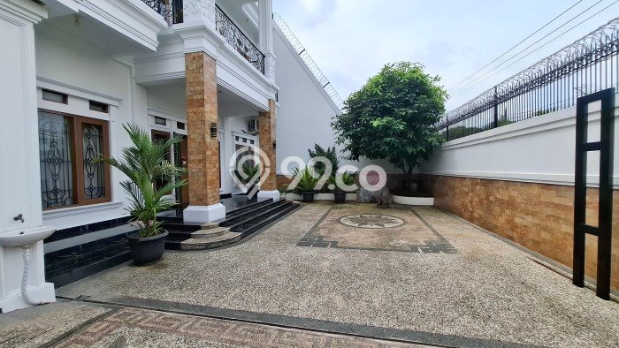 Dijual Rumah Mewah Megah Dengan View Cantik di Padurenan, Bekasi Dijual Rumah Mewah Megah Dengan View Cantik di Padurenan, Bekasi
