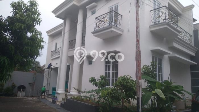 Rumah Mewah Dijual LT 130m2 di Ciracas, Jakarta Timur Rumah Mewah Dijual LT 130m2 di Ciracas, Jakarta Timur