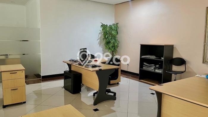 Unit Ruko Dijual di Jakarta Timur LT 225m2 & LB 400m2 Unit Ruko Dijual di Jakarta Timur LT 225m2 & LB 400m2
