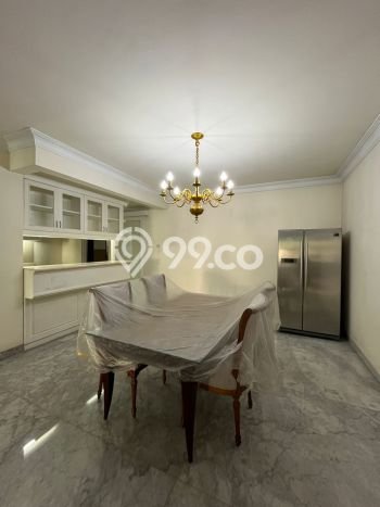 Hunian Modern Disewakan di Pondok Indah Jakarta Selatan 4 KT & 4 KM Hunian Modern Disewakan di Pondok Indah Jakarta Selatan 4 KT & 4 KM