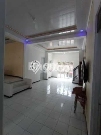 Siap Huni Hunian Elit 5 Kamar di Denpasar Utara Dekat ke Mana Saja Siap Huni Hunian Elit 5 Kamar di Denpasar Utara Dekat ke Mana Saja