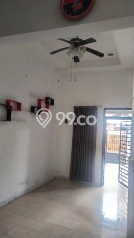 Jual Rumah Siap Huni di Taman Madiun Harga Rp 500 Juta LT 84m2 Jual Rumah Siap Huni di Taman Madiun Harga Rp 500 Juta LT 84m2