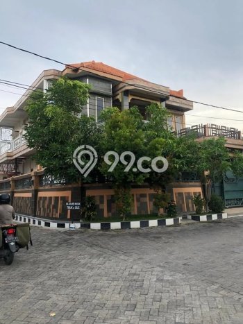 Hot Offer Hunian Mewah Ideal dan Luas di Wiyung, Surabaya Hot Offer Hunian Mewah Ideal dan Luas di Wiyung, Surabaya