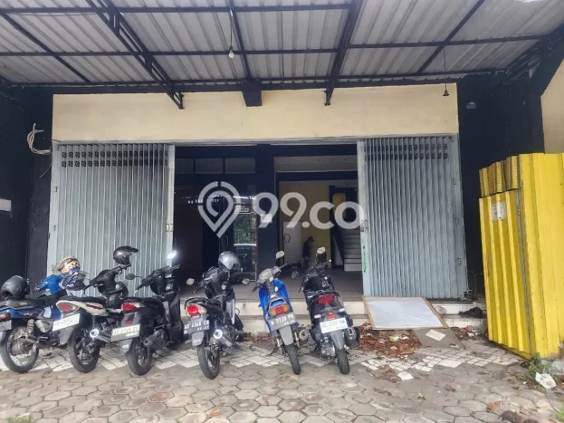 Unit Ruko Dijual di Taman Madiun 300m2 Unit Ruko Dijual di Taman Madiun 300m2