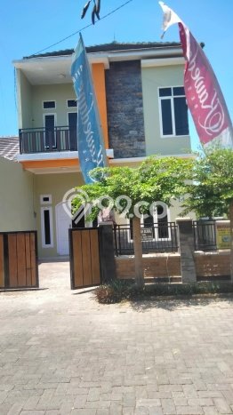 Rumah Strategis Modern Lb 154m2 di Kawedanan, Magetan Rumah Strategis Modern Lb 154m2 di Kawedanan, Magetan