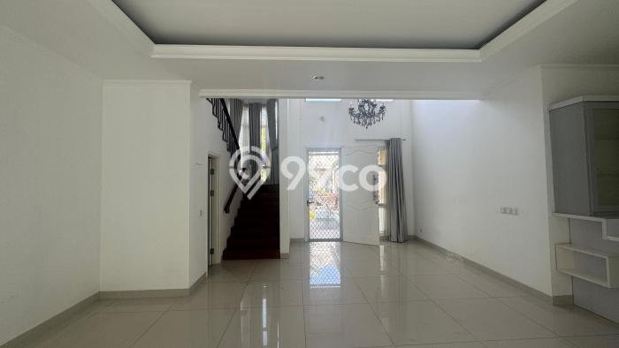 Rumah Nyaman area BSD, 4 KM, Lokasi Strategis Rumah Nyaman area BSD, 4 KM, Lokasi Strategis