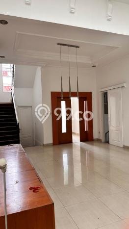 PROMO SPESIAL! Rumah Siap Huni di Permata Buana, Jakarta Barat, Luas 144m² Bangunan 250m² PROMO SPESIAL! Rumah Siap Huni di Permata Buana, Jakarta Barat, Luas 144m² Bangunan 250m²