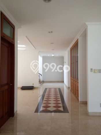 Rumah Elit Modern Siap Huni di Pejaten Jakarta Selatan Rumah Elit Modern Siap Huni di Pejaten Jakarta Selatan