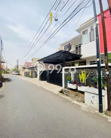 Ready to Use! Premium House LT 156m2 Desain Elegan di Pejaten Timur Ready to Use! Premium House LT 156m2 Desain Elegan di Pejaten Timur