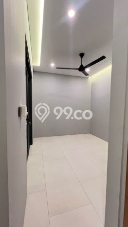 Ready to Use! Premium House LT 120m2 Desain Elegan di Pondok Pinang Ready to Use! Premium House LT 120m2 Desain Elegan di Pondok Pinang