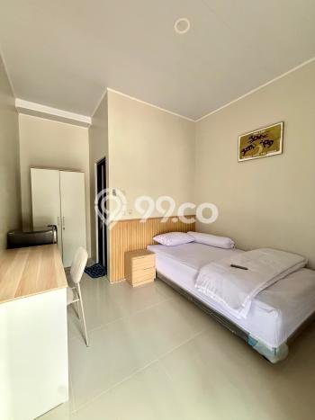 Rumah Kost untuk Dijual di Depok dengan 0 KT, 10 KM, Luas 200m2 Rumah Kost untuk Dijual di Depok dengan 0 KT, 10 KM, Luas 200m2