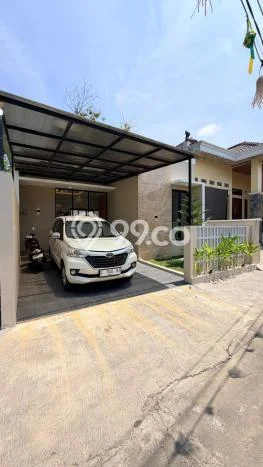 For Sale Rumah 3 Kamar Lokasi Ideal Nyaman dan Strategis di Depok For Sale Rumah 3 Kamar Lokasi Ideal Nyaman dan Strategis di Depok