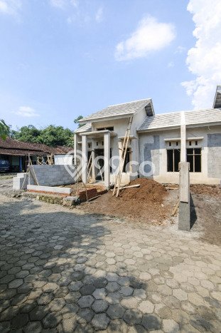Rumah Budget Terbaik Siap Huni Area Minggir LT 110m2 Rumah Budget Terbaik Siap Huni Area Minggir LT 110m2