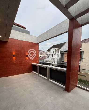 Jual Rumah Luas Elegan Dengan View Eksklusif di Tlaga Bodas, Semarang Jual Rumah Luas Elegan Dengan View Eksklusif di Tlaga Bodas, Semarang