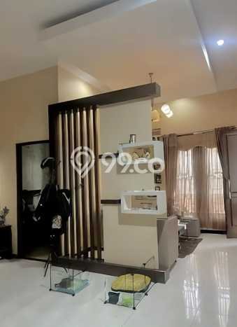 Rumah Modern Minimalis 5 Kamar Bisa Langsung Pindah di Tembalang Rumah Modern Minimalis 5 Kamar Bisa Langsung Pindah di Tembalang