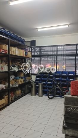Disewakan Komersial komersial di Bekasi Selatan luas bangunan 200m2 Disewakan Komersial komersial di Bekasi Selatan luas bangunan 200m2