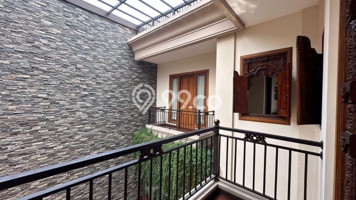 Kesempatan Emas Memiliki Rumah LT 600m² / LB 1000m² di Pusat Kota Jaka Permai, Bekasi Kesempatan Emas Memiliki Rumah LT 600m² / LB 1000m² di Pusat Kota Jaka Permai, Bekasi