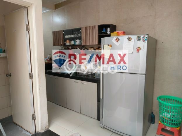 HARGA TERBAIK! Rumah Premium di , Luas 180m2m² Bangunan 220m2m² HARGA TERBAIK! Rumah Premium di , Luas 180m2m² Bangunan 220m2m²