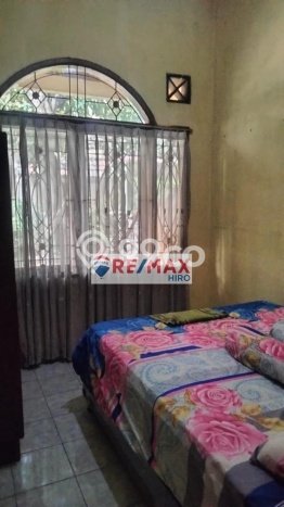 Rumah Modern 4 KT LT 100m2 di Galaxy Rumah Modern 4 KT LT 100m2 di Galaxy
