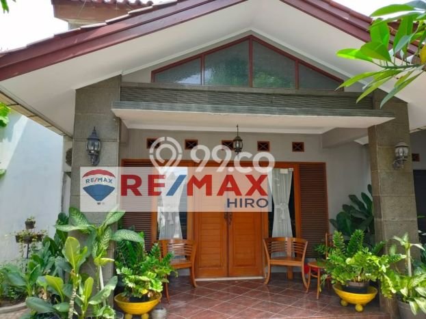 Jual Rumah Luas Megah Dengan View Eksklusif di Galaxy, Bekasi Jual Rumah Luas Megah Dengan View Eksklusif di Galaxy, Bekasi