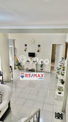 Rumah 5 Kamar di Pusat Kota Galaxy, Bekasi - Lokasi Premium Rumah 5 Kamar di Pusat Kota Galaxy, Bekasi - Lokasi Premium