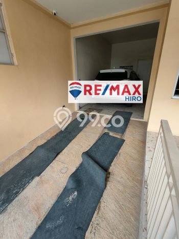 Rumah Terawat 4 KT 3 KM di Pekayon, Bekasi Rumah Terawat 4 KT 3 KM di Pekayon, Bekasi