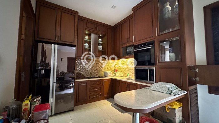Kesempatan Emas Memiliki Rumah LT 600m² / LB 1000m² di Pusat Kota Jaka Permai, Bekasi Kesempatan Emas Memiliki Rumah LT 600m² / LB 1000m² di Pusat Kota Jaka Permai, Bekasi
