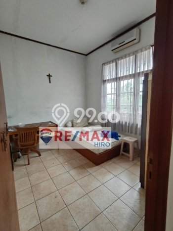 Rumah Mewah LB 450m2 Siap Pakai Desain Elegan di Kemang Pratama, Bekasi Rumah Mewah LB 450m2 Siap Pakai Desain Elegan di Kemang Pratama, Bekasi