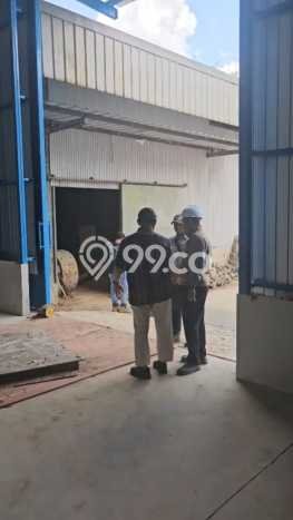 Unit Gudang Disewakan di Narogong di Area Ramai & Strategis Unit Gudang Disewakan di Narogong di Area Ramai & Strategis