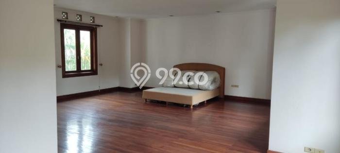 Rumah Elit LB 800m2 Siap Huni Desain Elegan di Setiabudi, Jakarta Selatan Rumah Elit LB 800m2 Siap Huni Desain Elegan di Setiabudi, Jakarta Selatan