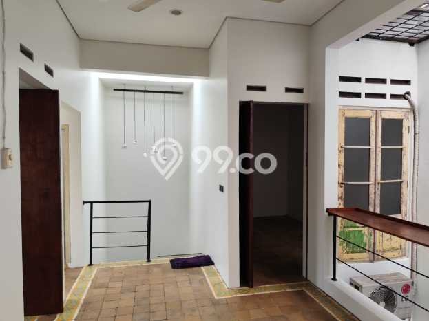 Hunian Cantik Minimalis Lb 100m2 di Kebayoran Lama, Jakarta Selatan Hunian Cantik Minimalis Lb 100m2 di Kebayoran Lama, Jakarta Selatan