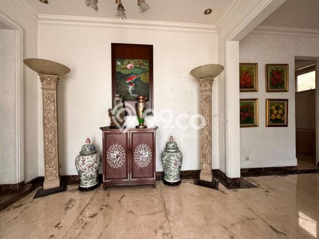Siap Huni Hunian Elit 6 Kamar di Karawaci Dekat ke Mana Pun Siap Huni Hunian Elit 6 Kamar di Karawaci Dekat ke Mana Pun