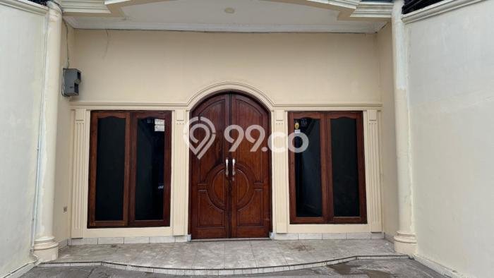 Unit Ruko Dijual di Jakarta Pusat LT 146m2 & LB 350m2 Unit Ruko Dijual di Jakarta Pusat LT 146m2 & LB 350m2