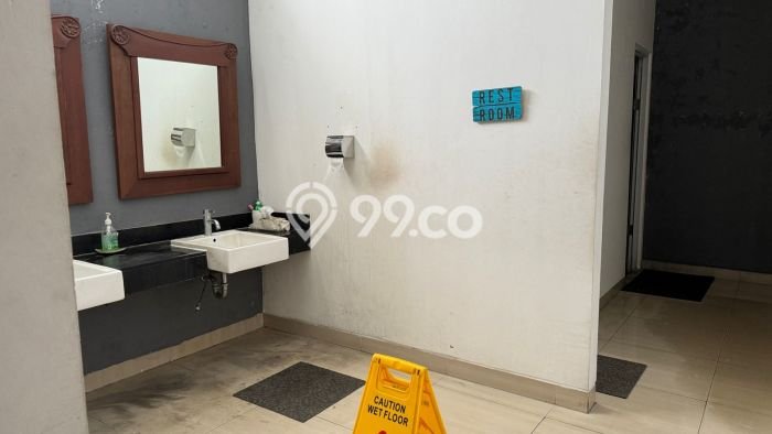 Kantor Usaha Dijual di Menteng Jakarta Pusat LT 1100m2 & LB 2400m2 Kantor Usaha Dijual di Menteng Jakarta Pusat LT 1100m2 & LB 2400m2