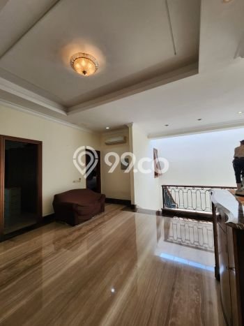 Siap Huni Hunian Elit 4 Kamar di Menteng Dekat ke Mana Saja Siap Huni Hunian Elit 4 Kamar di Menteng Dekat ke Mana Saja