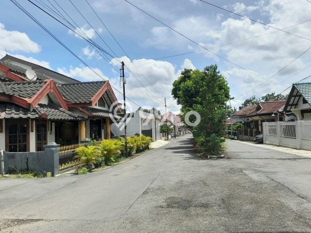 Jual Rumah Favorit Siap Huni LB 200m2 di Purwokerto Utara, Banyumas Jual Rumah Favorit Siap Huni LB 200m2 di Purwokerto Utara, Banyumas