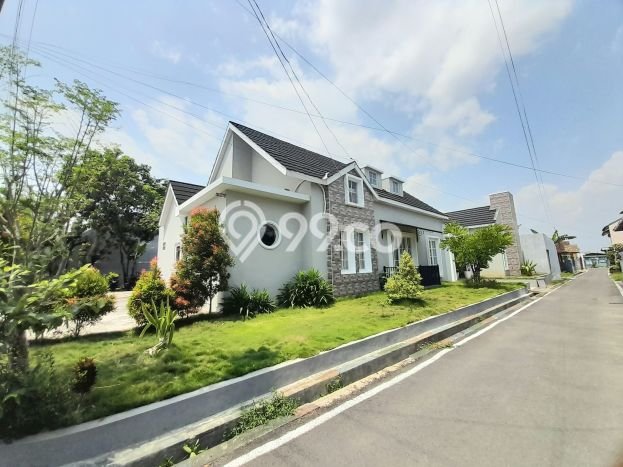 Dijual Cepat Rumah Favorit Siap Huni LB 250m2 di Sokaraja, Banyumas Dijual Cepat Rumah Favorit Siap Huni LB 250m2 di Sokaraja, Banyumas