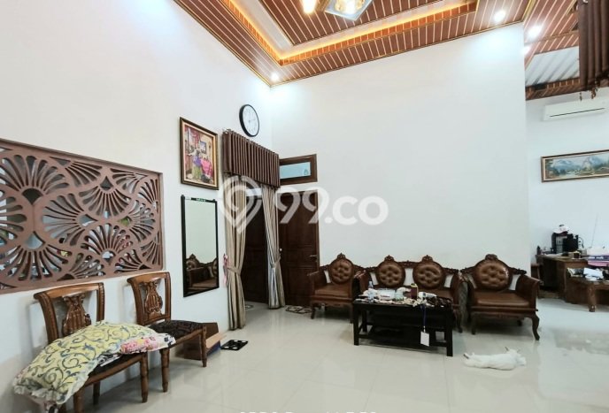 Rumah Area Strategis di , Banyumas, LT 332m2m² LB 300m2m² Rumah Area Strategis di , Banyumas, LT 332m2m² LB 300m2m²