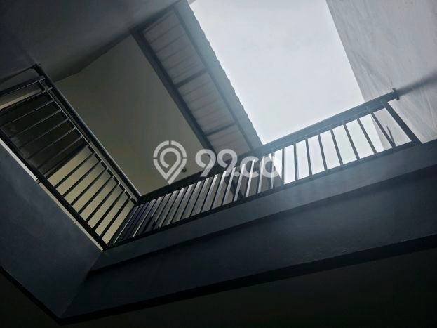 Rumah Modern 4 KT di Alam Sutera Tangerang Unfurnished Rumah Modern 4 KT di Alam Sutera Tangerang Unfurnished