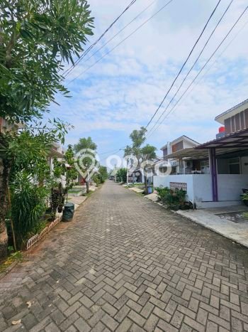 Disewakan! Rumah 2 Kamar Tidur &
1 Kamar Mandi di Parung Panjang, Tangerang Disewakan! Rumah 2 Kamar Tidur &
1 Kamar Mandi di Parung Panjang, Tangerang