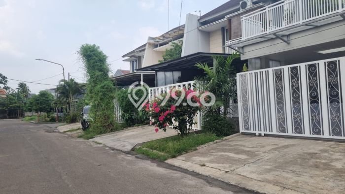 Rumah Modern 3 KT di Serpong Villa Melati Mas Tangerang Selatan Semi Furnished Rumah Modern 3 KT di Serpong Villa Melati Mas Tangerang Selatan Semi Furnished