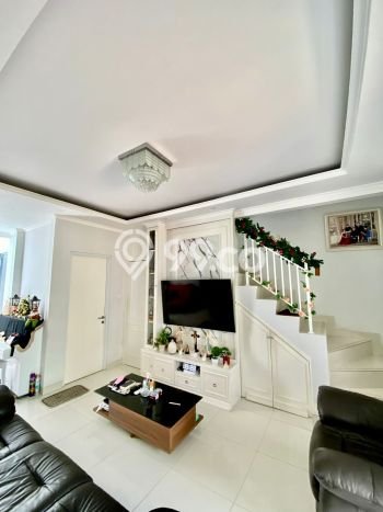 Jual Rumah Mewah Megah Dengan View Cantik di Gading Serpong, Tangerang Jual Rumah Mewah Megah Dengan View Cantik di Gading Serpong, Tangerang