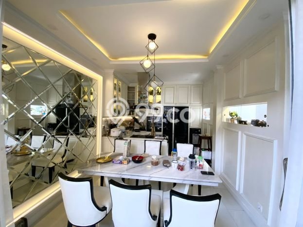 Jual Rumah Mewah Megah Dengan View Cantik di Gading Serpong, Tangerang Jual Rumah Mewah Megah Dengan View Cantik di Gading Serpong, Tangerang