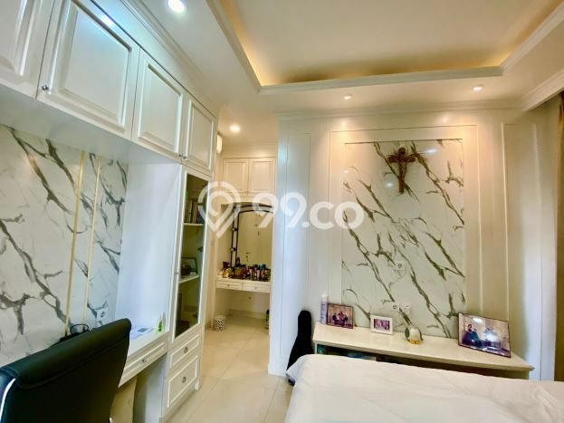 Jual Rumah Mewah Megah Dengan View Cantik di Gading Serpong, Tangerang Jual Rumah Mewah Megah Dengan View Cantik di Gading Serpong, Tangerang