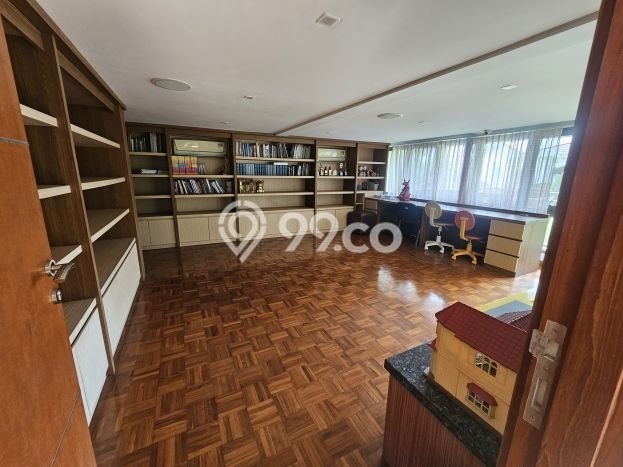 Rumah Elit Modern Tanpa Renovasi di BSD City Tangerang Rumah Elit Modern Tanpa Renovasi di BSD City Tangerang