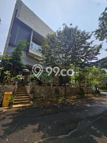Rumah Elit Modern Tanpa Renovasi di BSD City Tangerang Rumah Elit Modern Tanpa Renovasi di BSD City Tangerang